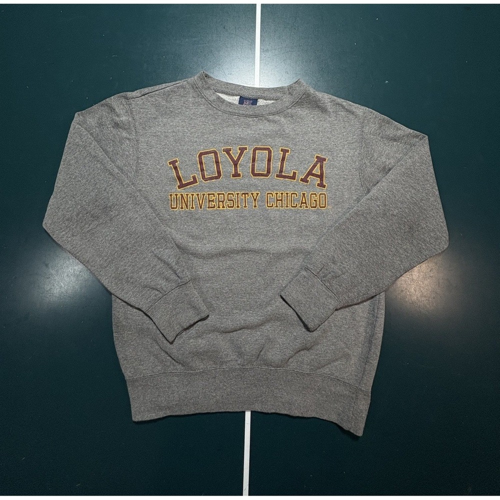 Vintage Loyola University Chicago Sweatshirt Men's Small Gray Crewneck Pullover